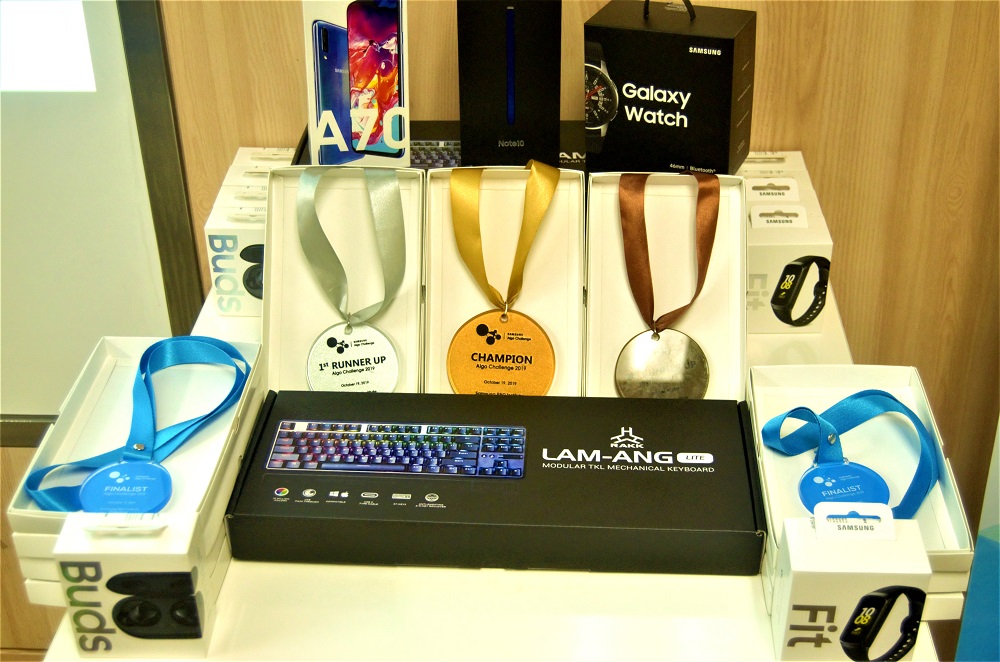 Prizes for the Samsung Algo Challenge Winners